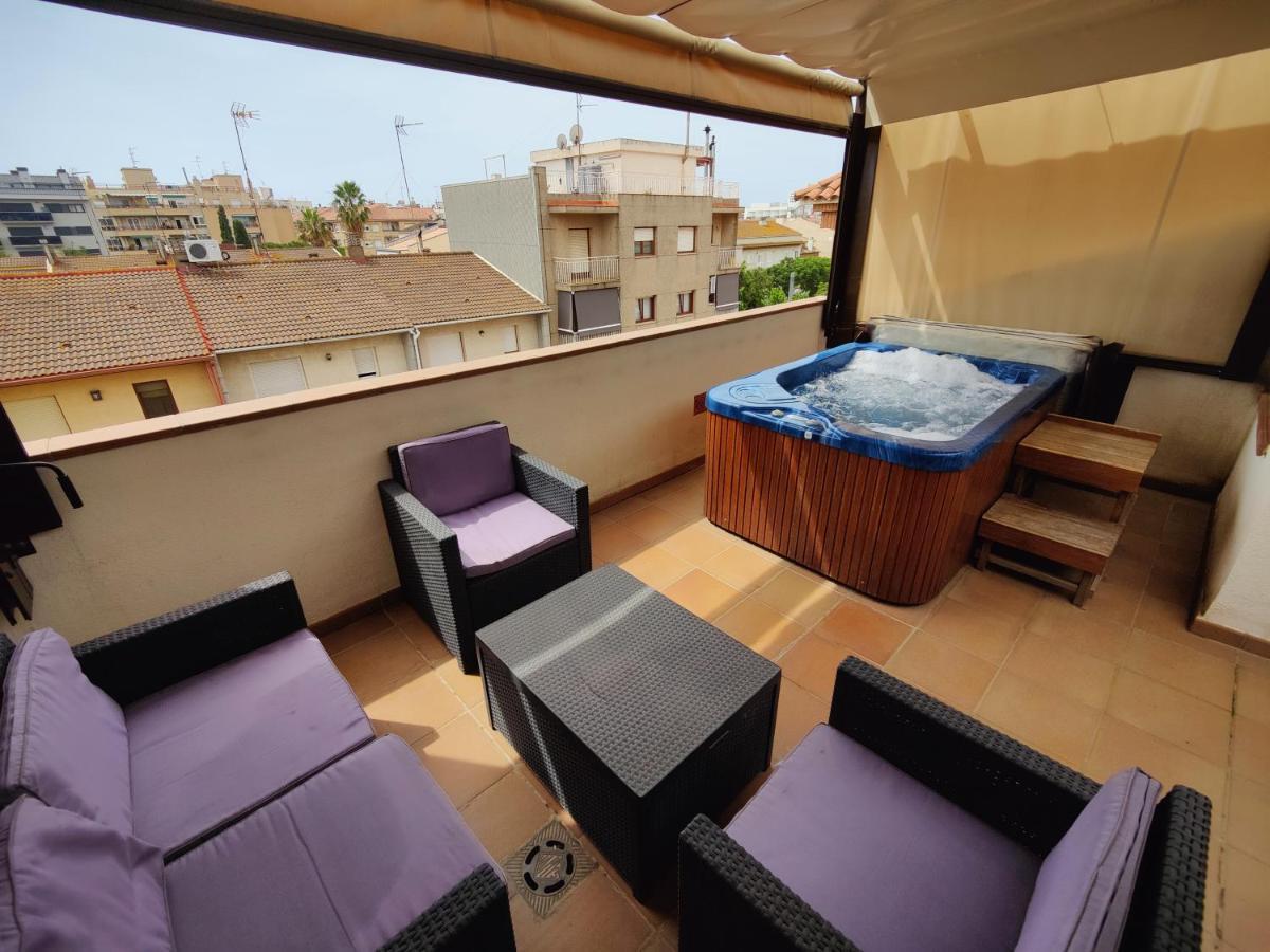 Hostal Manel Pineda de Mar Extérieur photo