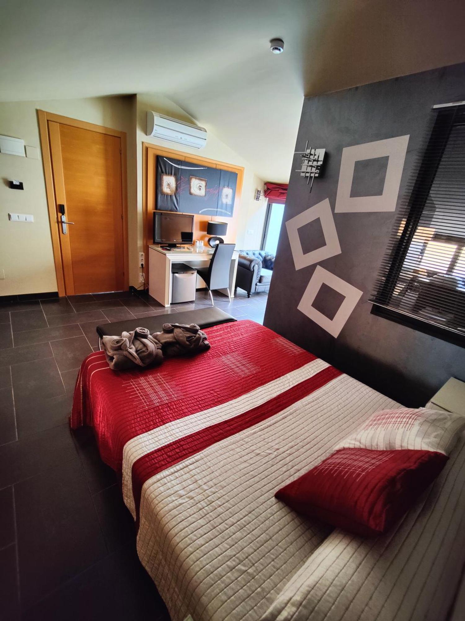 Hostal Manel Pineda de Mar Extérieur photo